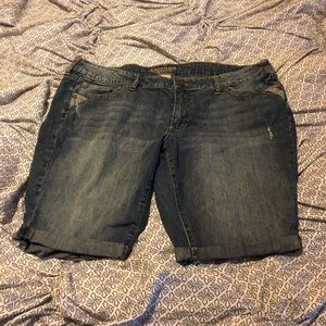 ARIZONA SIZE 21 PLUS BERMUDAS STRETCH PLUS